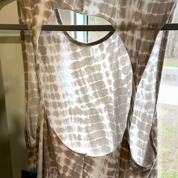 Onzie Cream and Camel Print Athleisure Outfit - Picture 3 of 6